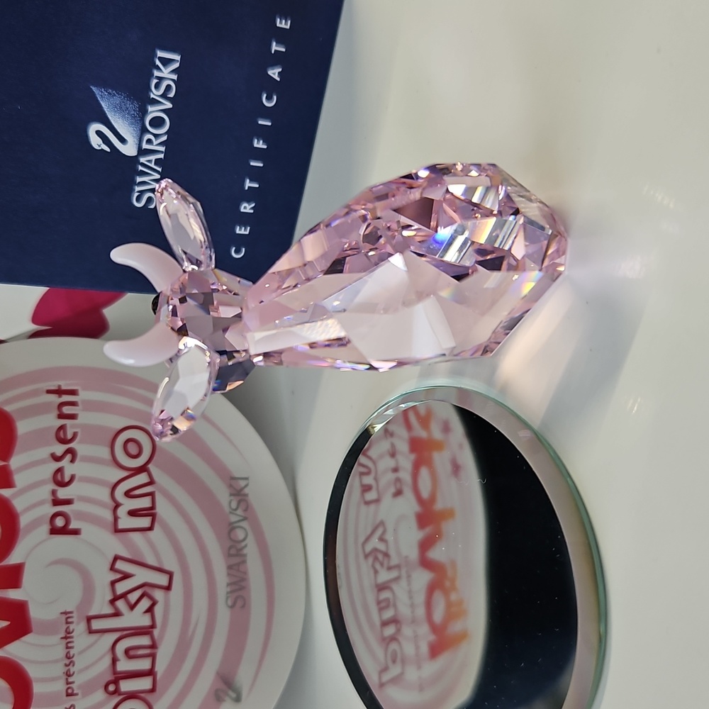 NEW Swarovski Pinky Mo pink Cow figurine Limited Edition MINT crystal Austria - Picture 3 of 9